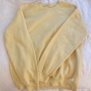 YELLOW BRANDY MELVILLE CREWNECK